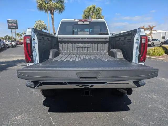 2026 GMC Sierra 3500HD Crew Cab, Long Bed, SLT Dual Rear Wheel, 4WD