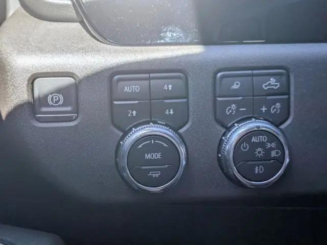 2026 GMC Sierra 3500HD Crew Cab, Long Bed, SLT Dual Rear Wheel, 4WD