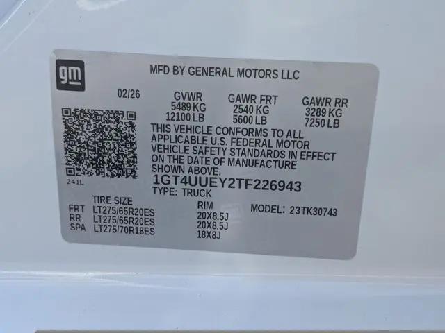 2026 GMC Sierra 3500HD Crew Cab, Long Bed, SLT Dual Rear Wheel, 4WD