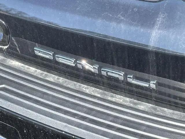 2023 GMC Yukon XL 4WD Denali Ultimate