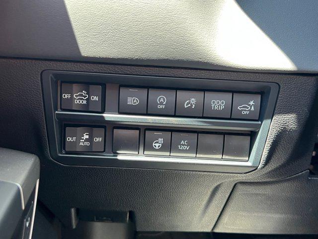 2026 Toyota Tundra Platinum CrewMax 5.5' Bed