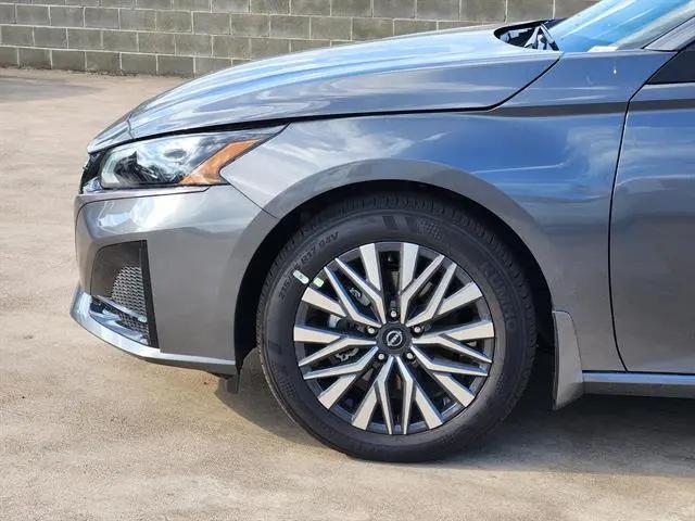 2026 Nissan Altima SV FWD