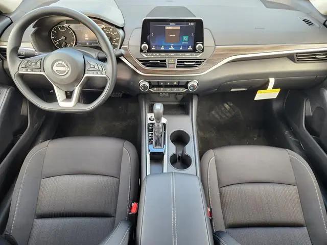 2026 Nissan Altima SV FWD