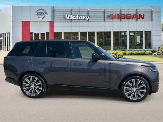 2023 Land Rover Range Rover P530 SE