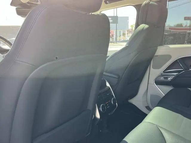 2023 Land Rover Range Rover P530 SE
