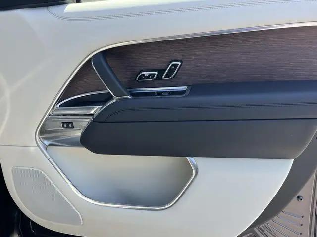 2023 Land Rover Range Rover P530 SE