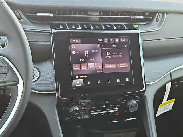 2026 Jeep Grand Cherokee Altitude 4x4