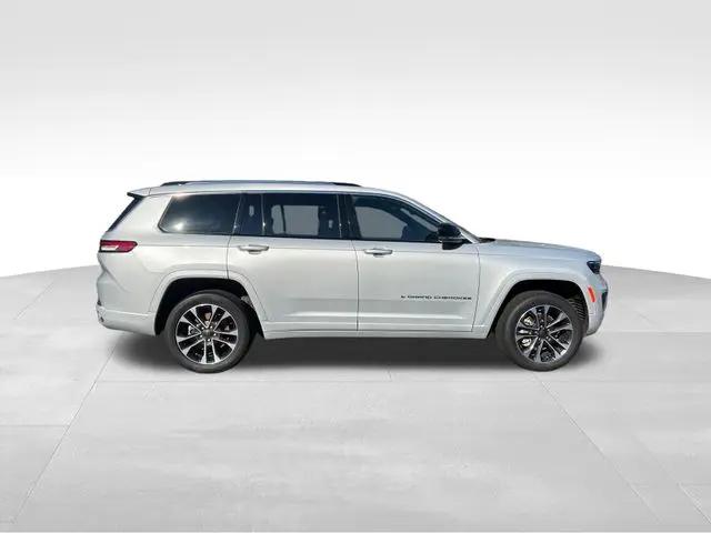 2023 Jeep Grand Cherokee L Overland 4x4