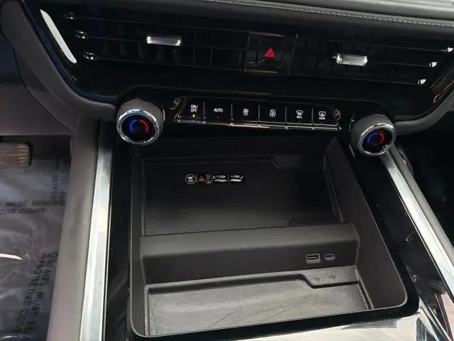 2025 Chevrolet Tahoe 4WD LT