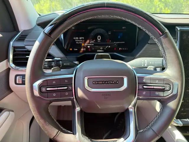 2024 GMC Acadia AWD Denali