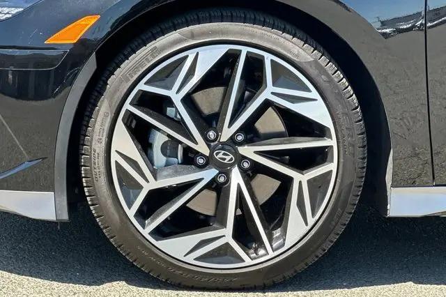2024 Hyundai IONIQ 6 SEL