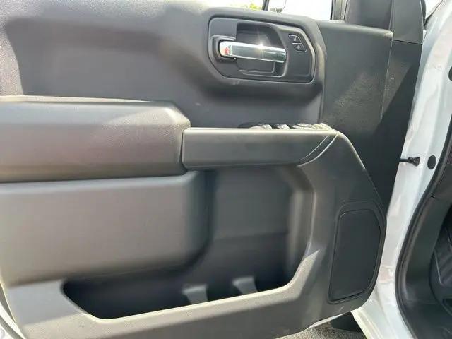 2026 Chevrolet Silverado 1500 4WD Crew Cab Short Bed Custom Trail Boss
