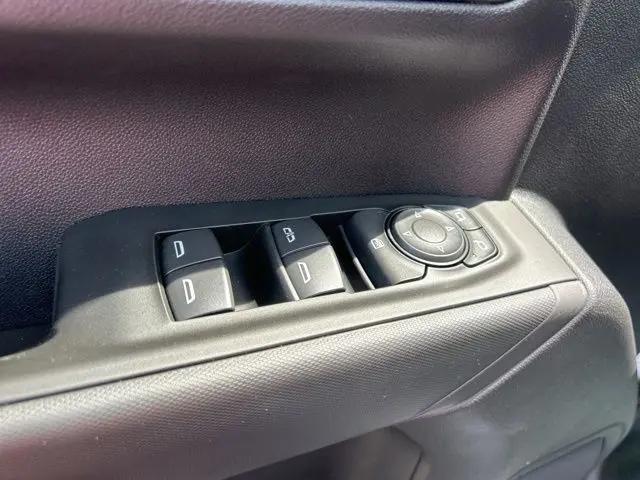 2026 Chevrolet Silverado 1500 4WD Crew Cab Short Bed Custom Trail Boss