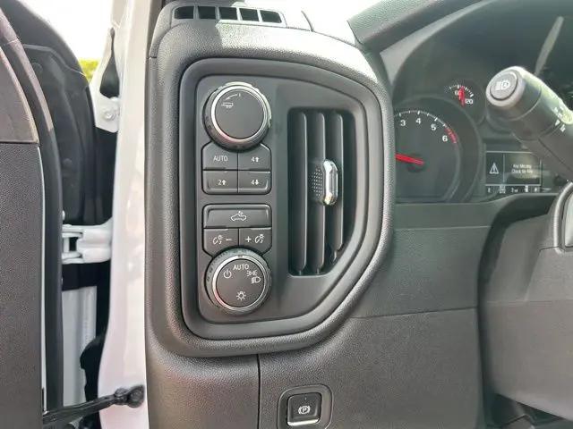 2026 Chevrolet Silverado 1500 4WD Crew Cab Short Bed Custom Trail Boss