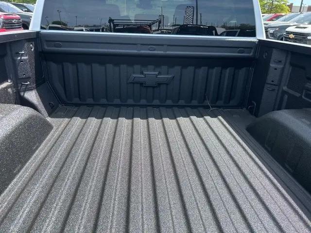 2026 Chevrolet Silverado 1500 4WD Crew Cab Short Bed Custom Trail Boss