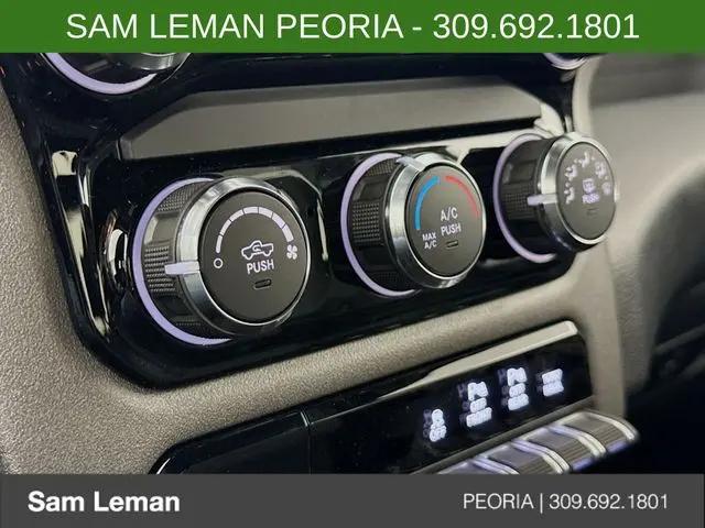 2026 Ram 1500 Express Crew Cab 4x4 57 Box