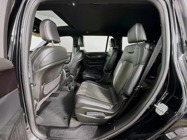 2023 Jeep Grand Cherokee L Altitude 4x4