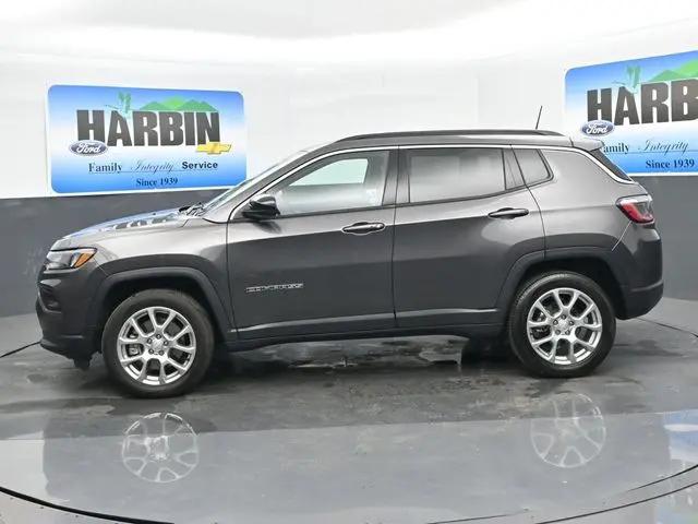 2023 Jeep Compass Latitude Lux FWD