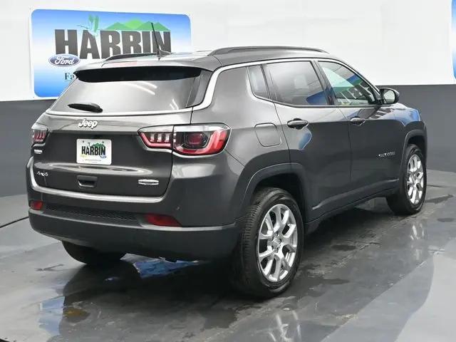 2023 Jeep Compass Latitude Lux FWD