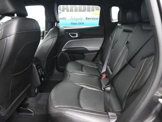 2023 Jeep Compass Latitude Lux FWD