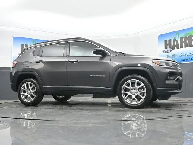 2023 Jeep Compass Latitude Lux FWD