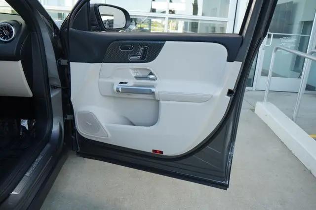 2026 Mercedes-Benz GLB GLB 250