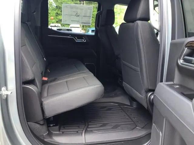 2026 GMC Sierra 1500 Crew Cab, Short Bed, SLE, 4WD