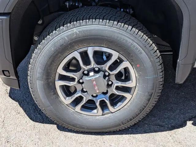 2026 GMC Sierra 2500HD Crew Cab, Standard Bed, SLT, 4WD