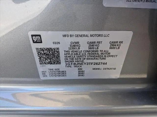 2026 GMC Sierra 2500HD Crew Cab, Standard Bed, SLT, 4WD