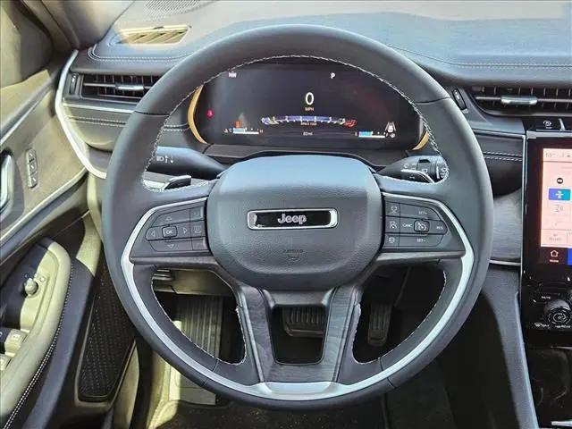 2025 Jeep Grand Cherokee Limited 4x2