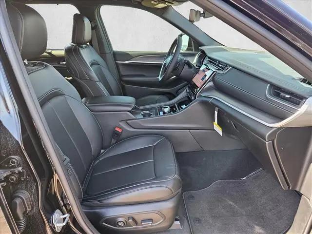 2025 Jeep Grand Cherokee Limited 4x2