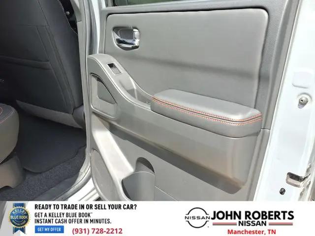 2025 Nissan Frontier Crew Cab PRO-X 4x2