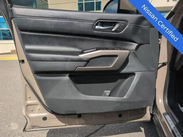 2023 Nissan Pathfinder Platinum 4WD