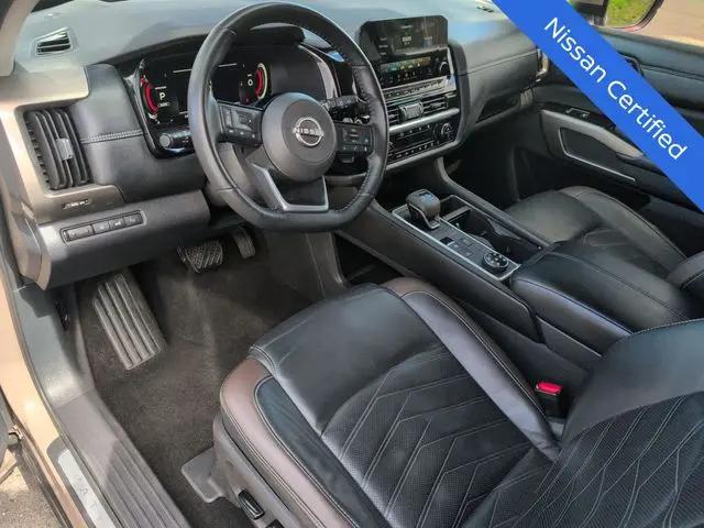 2023 Nissan Pathfinder Platinum 4WD