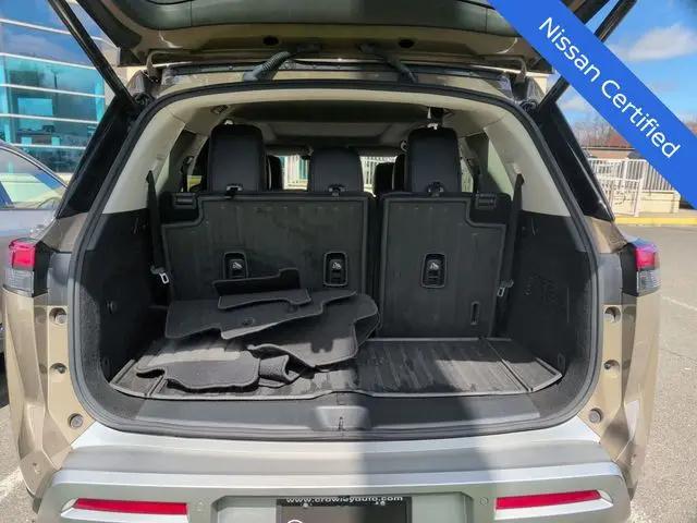 2023 Nissan Pathfinder Platinum 4WD