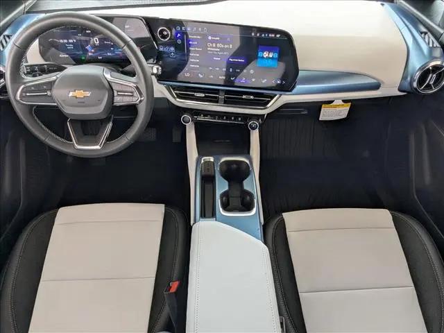 2026 Chevrolet Equinox LT 2