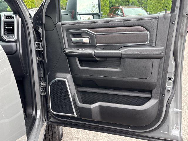 2026 Ram 3500 Laramie Crew Cab 4x4 8 Box