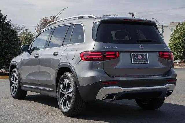 2026 Mercedes-Benz GLB 4MATIC