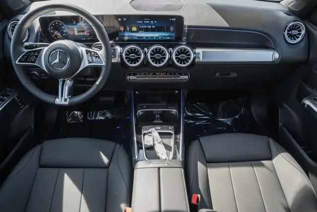 2026 Mercedes-Benz GLB 4MATIC