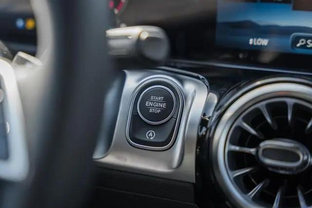 2026 Mercedes-Benz GLB 4MATIC