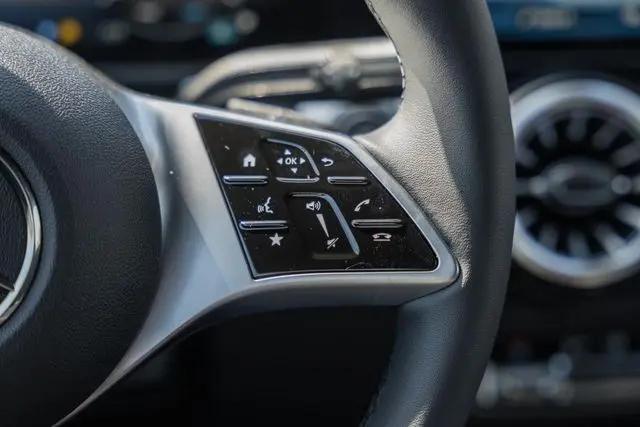 2026 Mercedes-Benz GLB 4MATIC