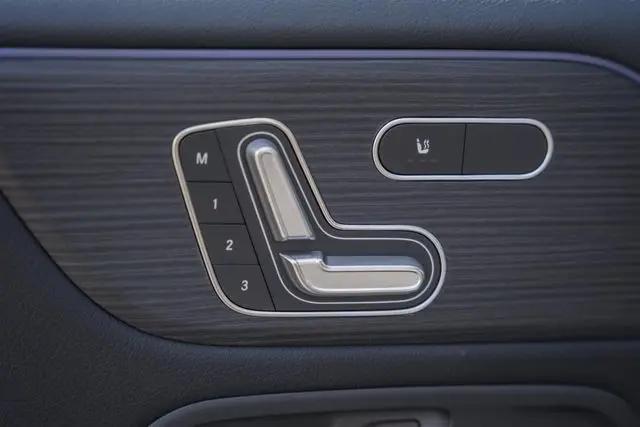 2026 Mercedes-Benz GLB 4MATIC
