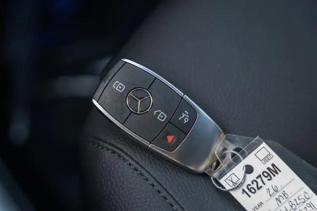 2026 Mercedes-Benz GLB 4MATIC
