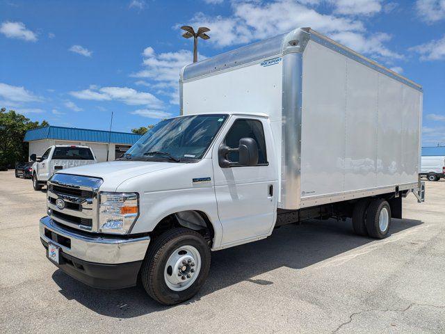 2026 Ford E-450 Cutaway Base