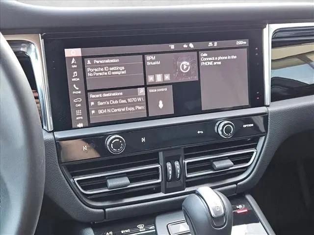2026 Porsche Macan T