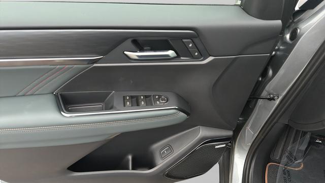 2026 GMC Acadia AT4 AWD