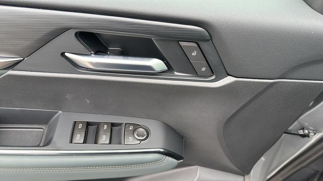 2026 GMC Acadia AT4 AWD