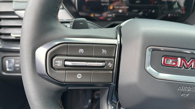2026 GMC Acadia AT4 AWD