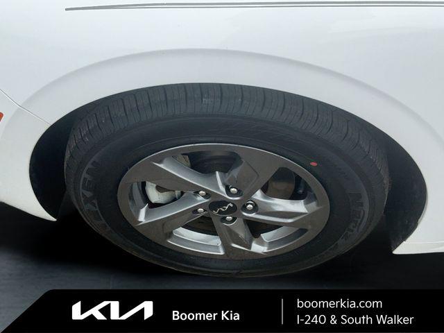 2023 Kia K5 LXS