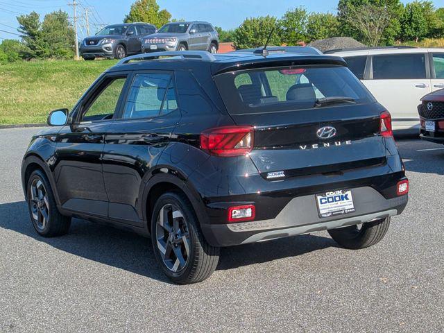 2023 Hyundai Venue SEL 2023 Hyundai Venue SEL